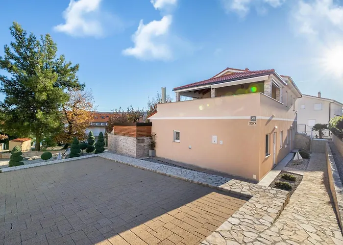 Taja Apartament *
