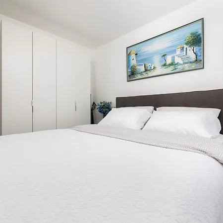 Taja Apartment Cizici